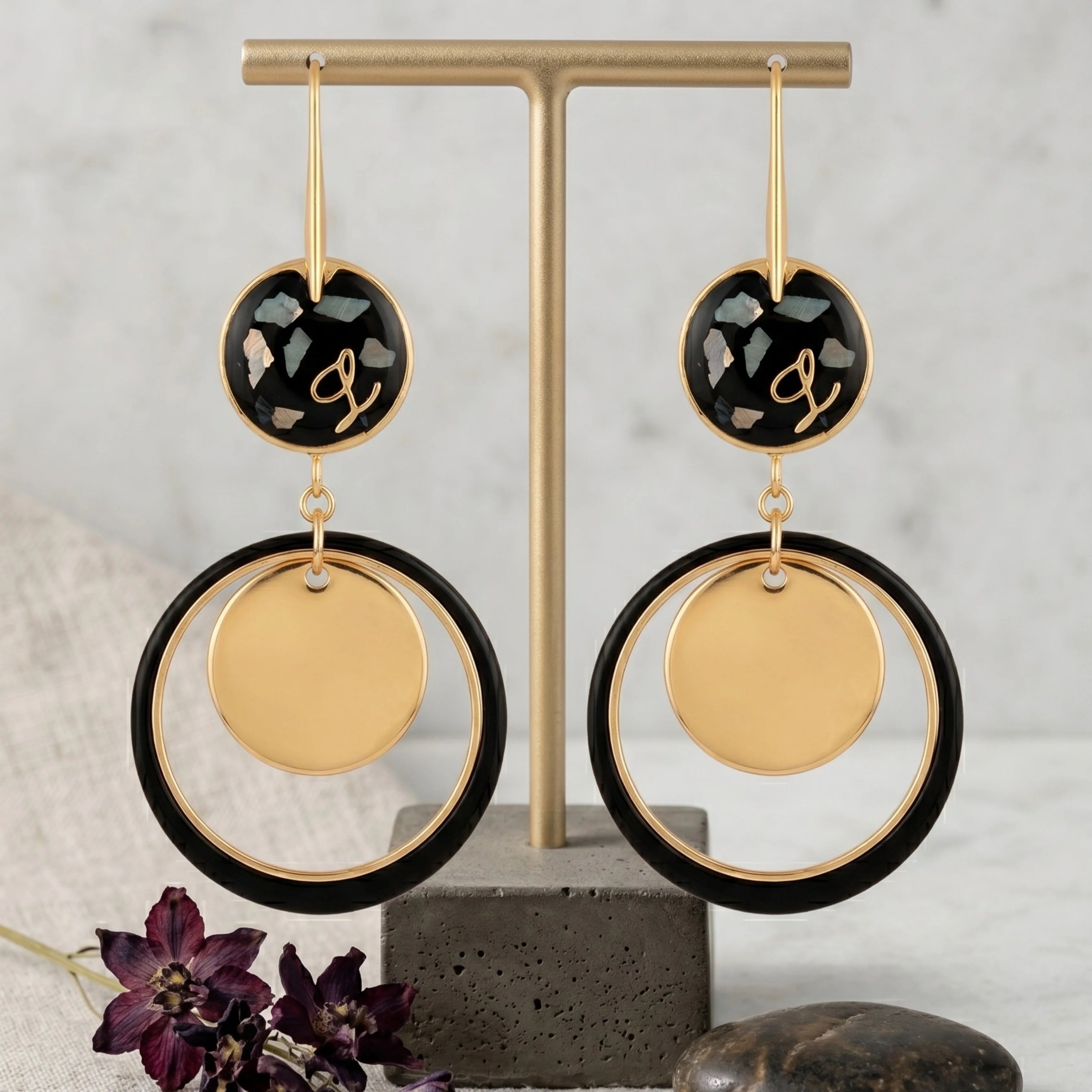 Black Hoop Statement