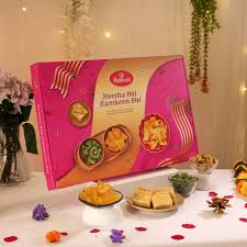 Haldiram Meetha Bhi Namkeen Bhi 1.05 kg