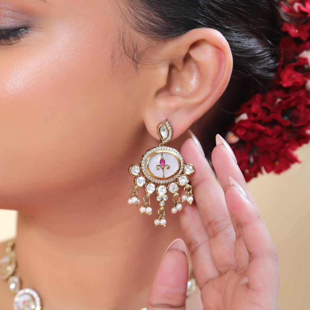 Golden Essence Necklace Set