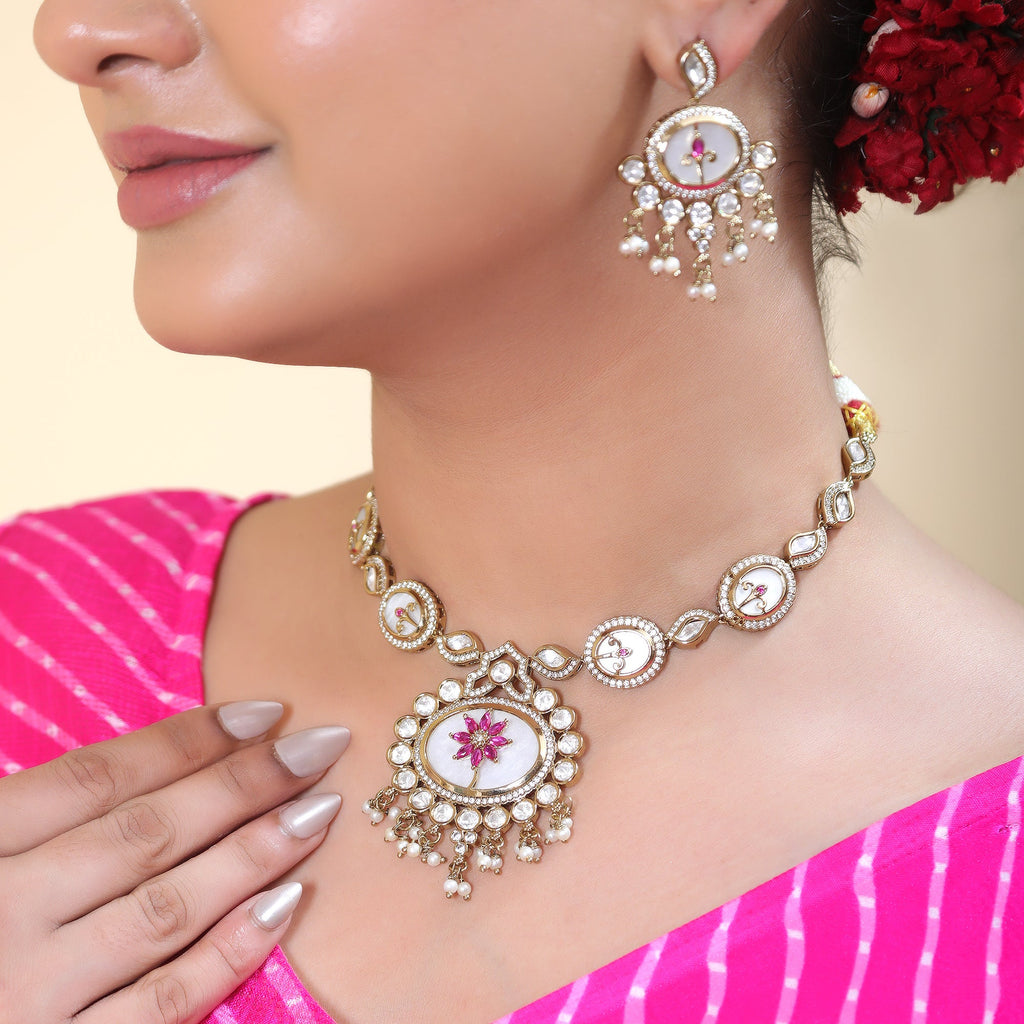 Golden Essence Necklace Set