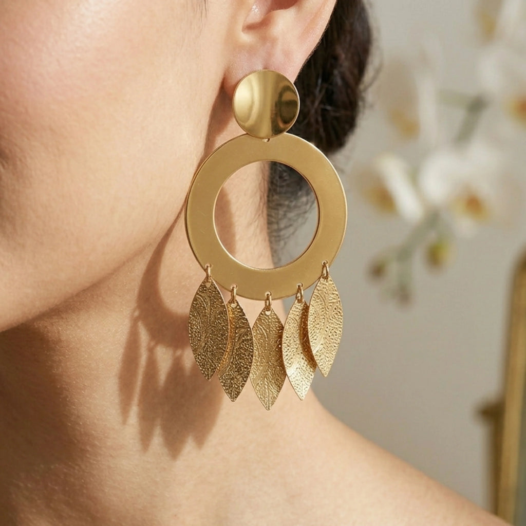 The Golden Solstice Choker