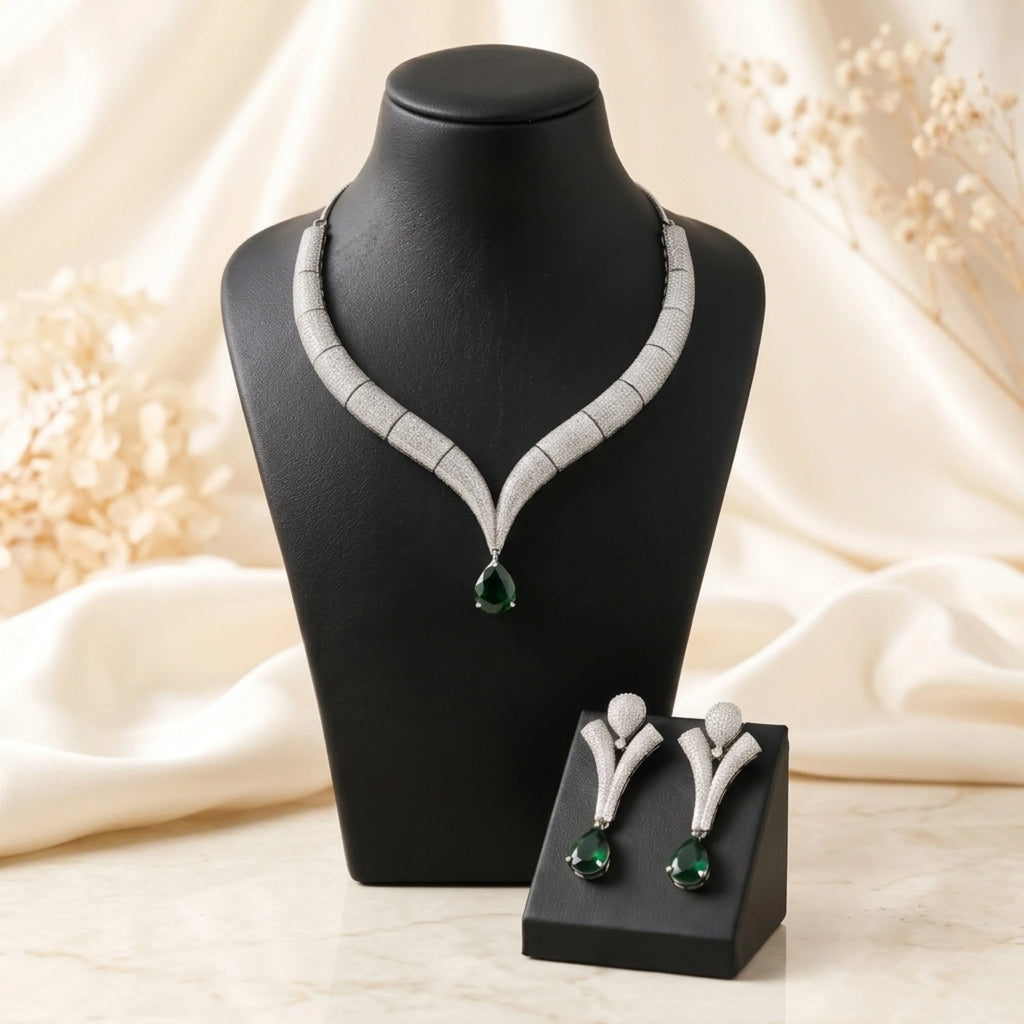 Emerald Royale Necklace Set