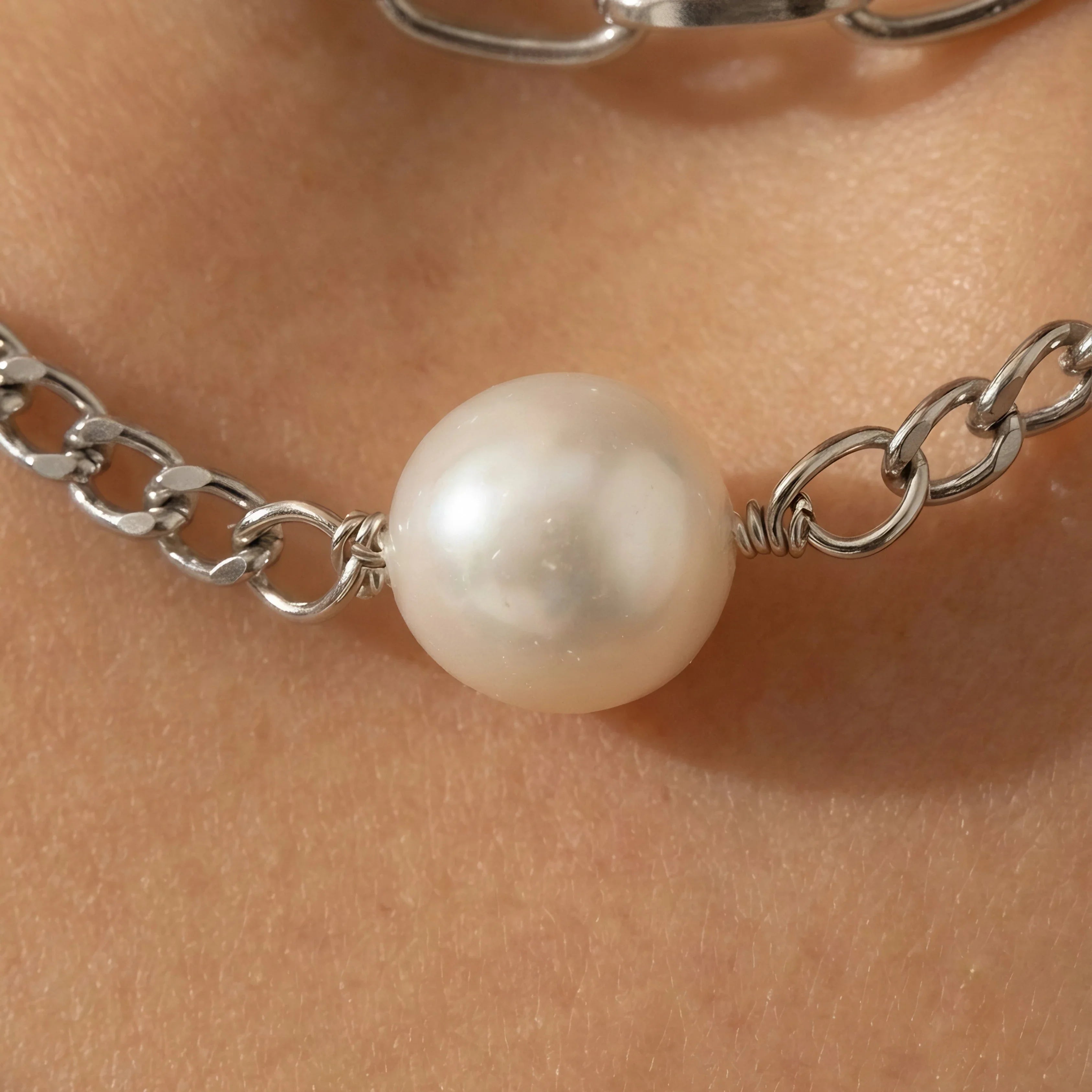 SILVER LAYERED CHAIN