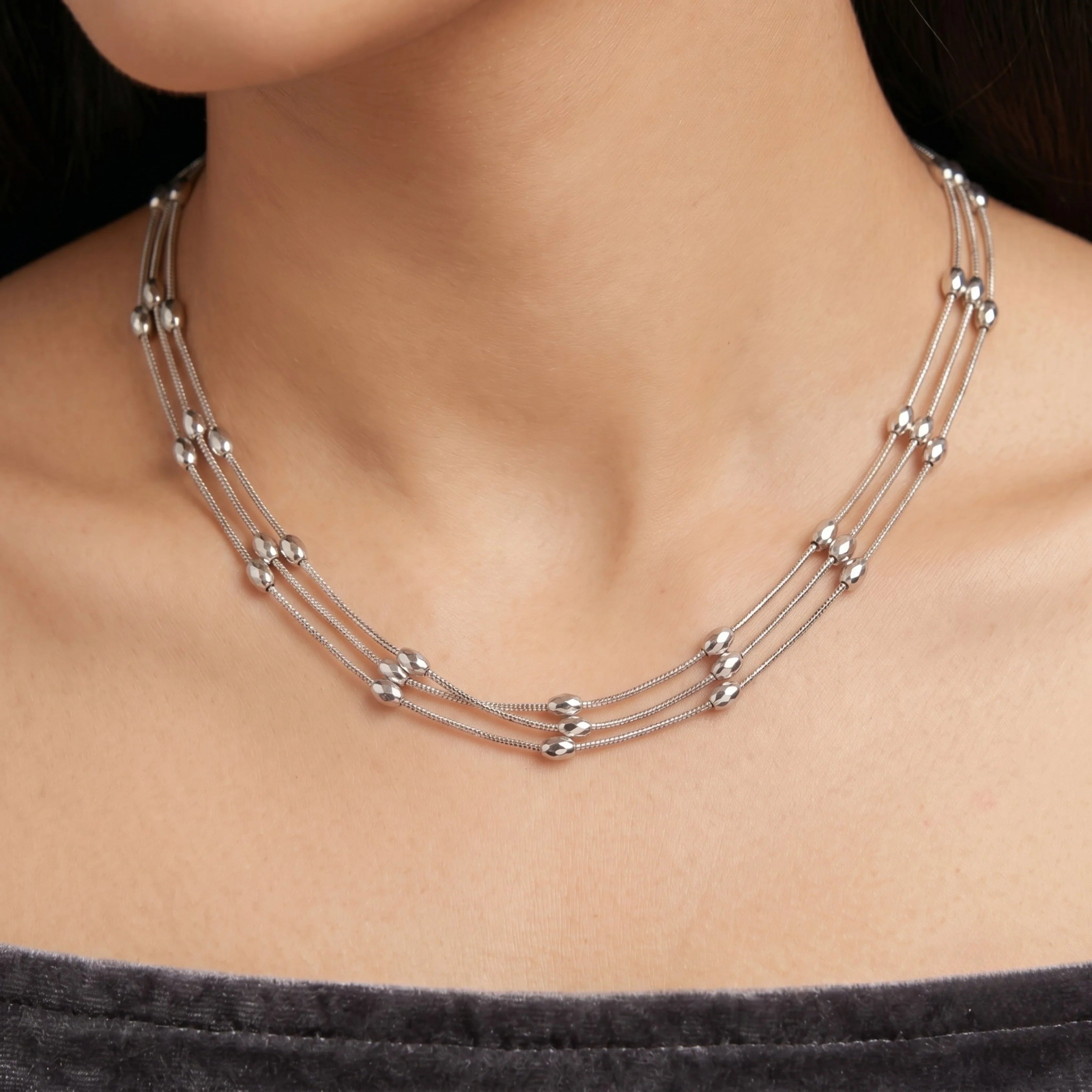 SILVER LAYERED BEADED CHAIN