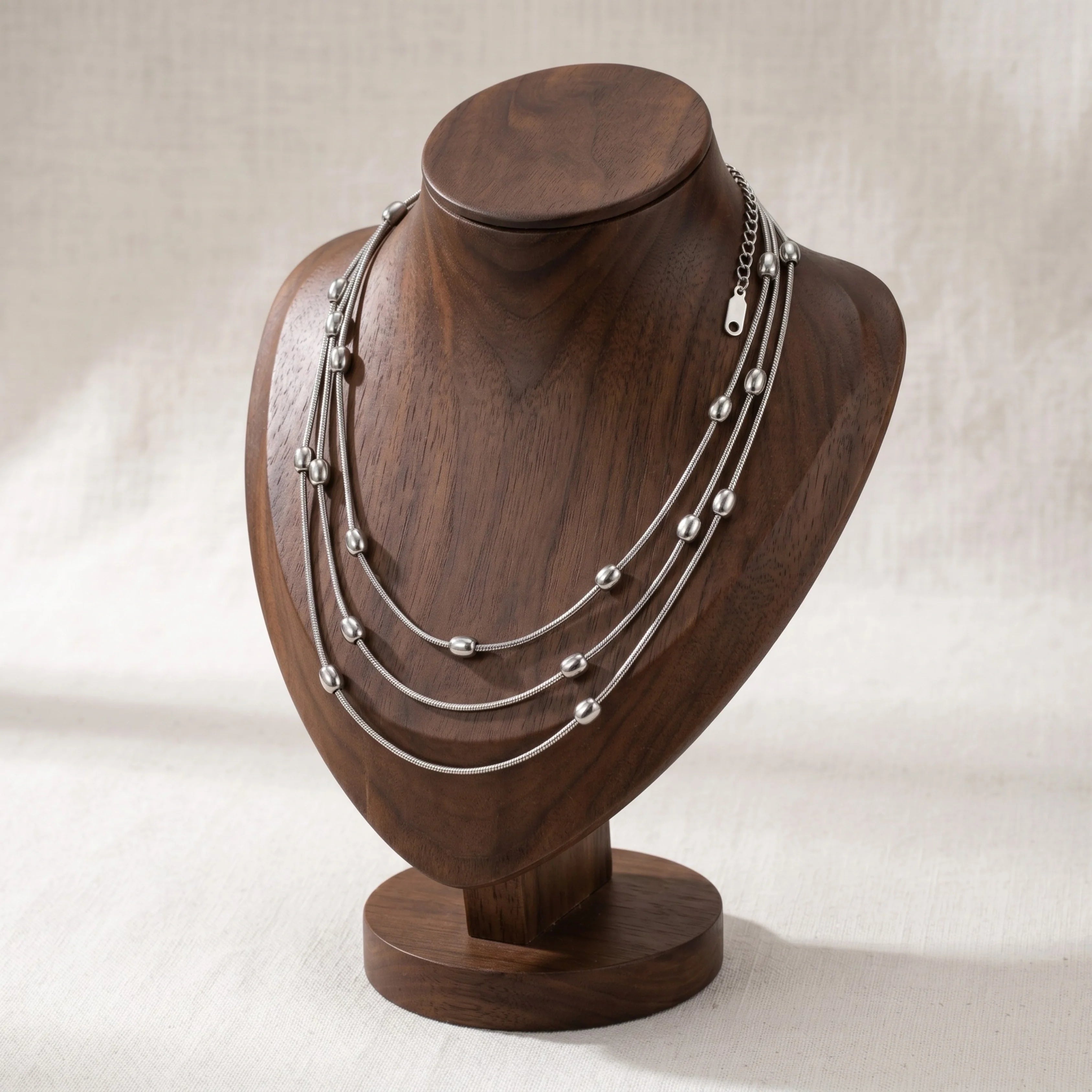 SILVER LAYERED BEADED CHAIN