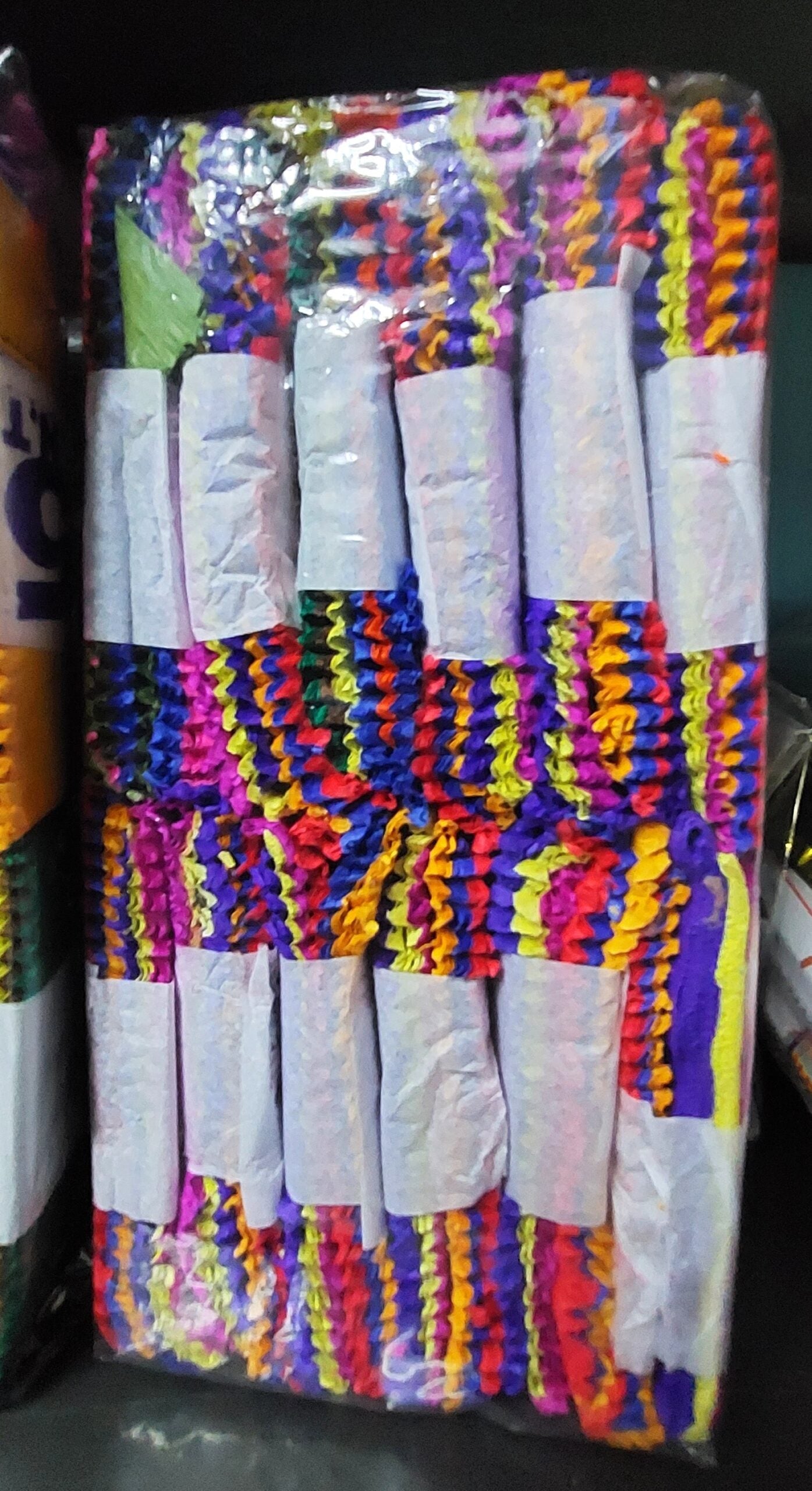 Spark Crepe Paper Ribbon 12 Pieces