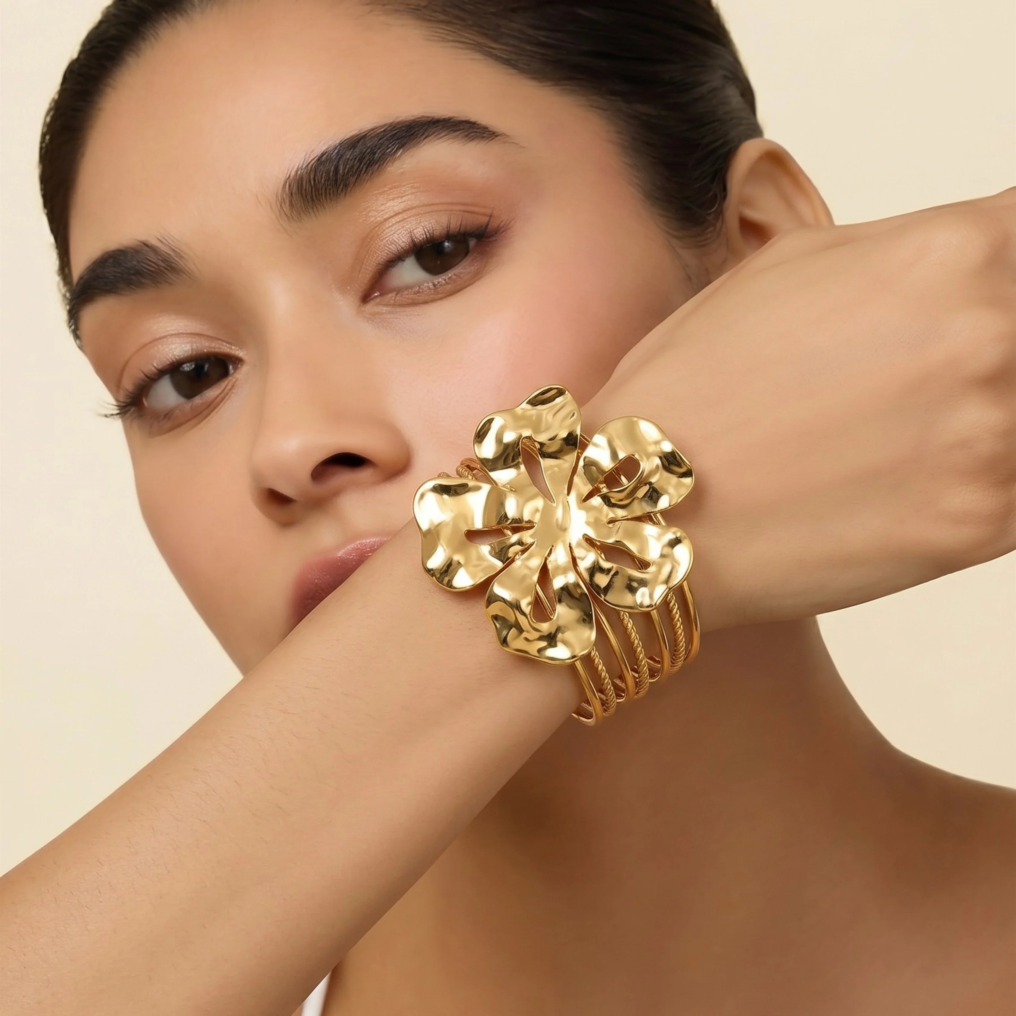 Golden Flora Mandira