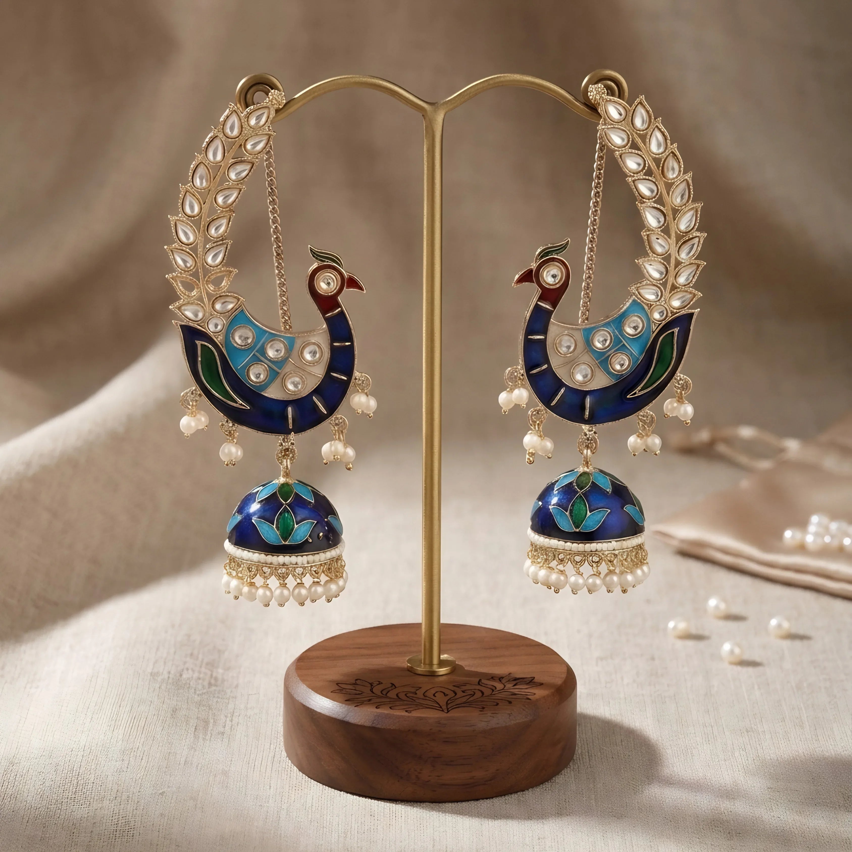 PEACOCK WING EAR CLIMBER